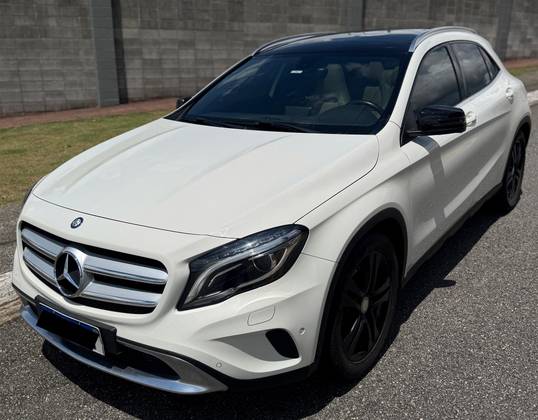 MERCEDES-BENZ GLA 200 1.6 CGI VISION 16V TURBO FLEX 4P AUTOMÁTICO